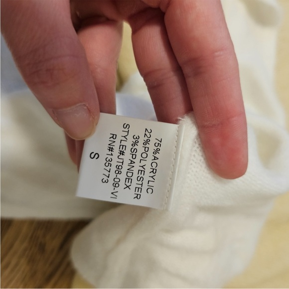 Vici Colorblock Sweater - Picture 9 of 9